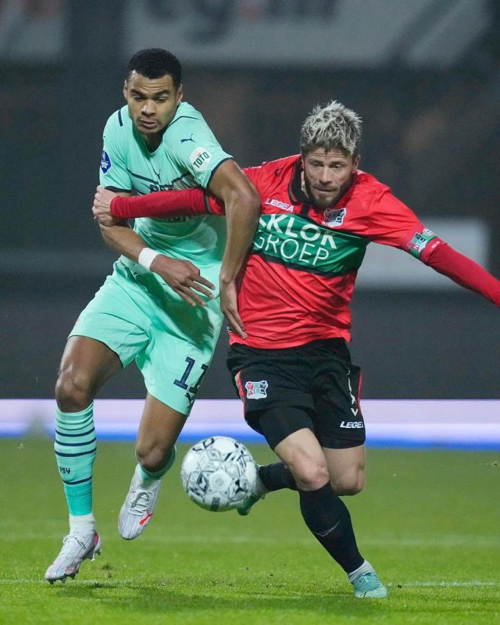 了其对足球 了其对足球